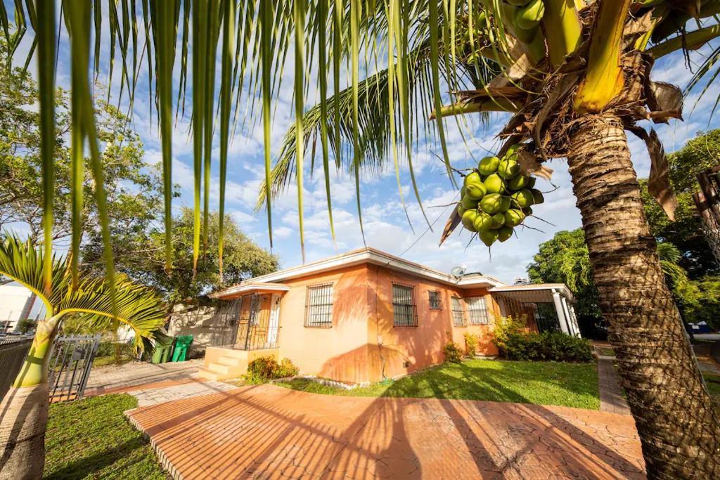 Modern 3-Bedroom In The Heart Of Wynwood Art District 마이애미 외부 사진